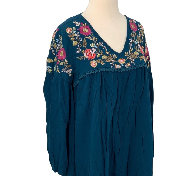 Umgee USA Women's Long Bell Sleeve V-Neck Tunic Top Teal Embroidered Floral Sz S - Picture 2 of 8